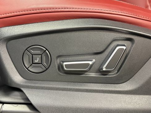 Used 2024 Audi SQ8 Prestige w/ Prestige Package AWD/4WD image 46
