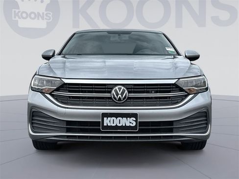 Used 2022 Volkswagen Jetta S image 11