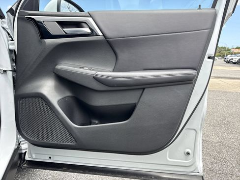 Used 2023 Mitsubishi Outlander SE AWD/4WD image 29