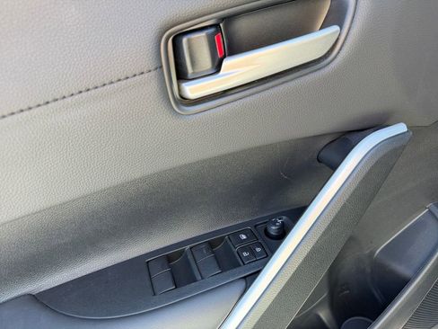 Used 2026 Toyota Corolla Cross XLE w/ Convenience Package image 11