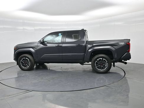 Used 2024 Toyota Tacoma TRD Sport w/ TRD Sport Upgrade Package AWD/4WD image 33