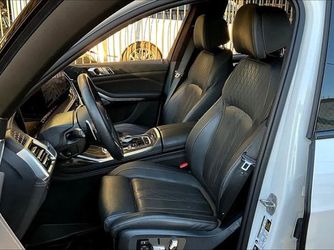 Used 2024 BMW X7 M60i w/ Executive Package image 7