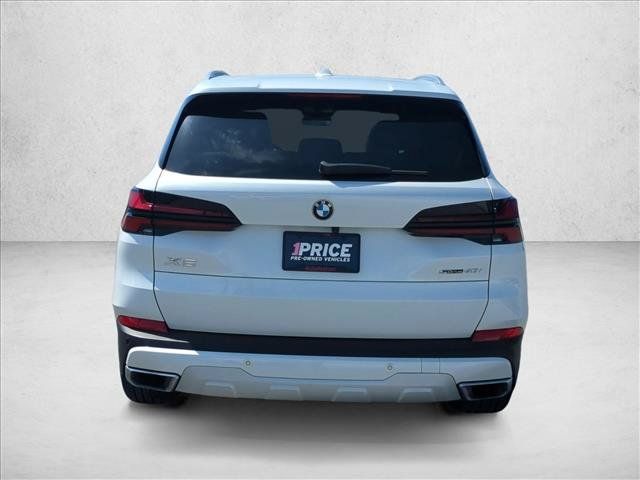 Used 2024 BMW X5 sDrive40i w/ Parking Assistance Package RWD image 7