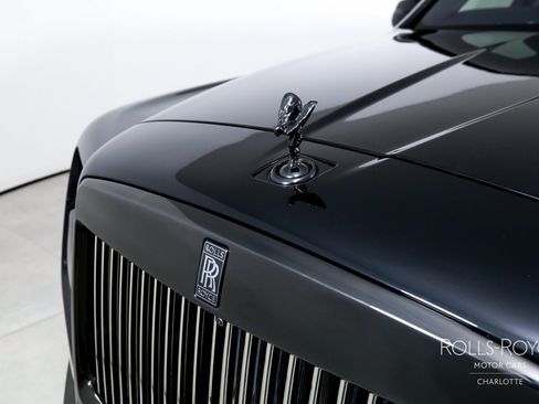 Used 2021 Rolls-Royce Cullinan Black Badge AWD/4WD image 47