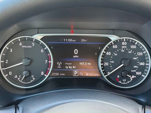 Certified 2025 Nissan Sentra SV image 26