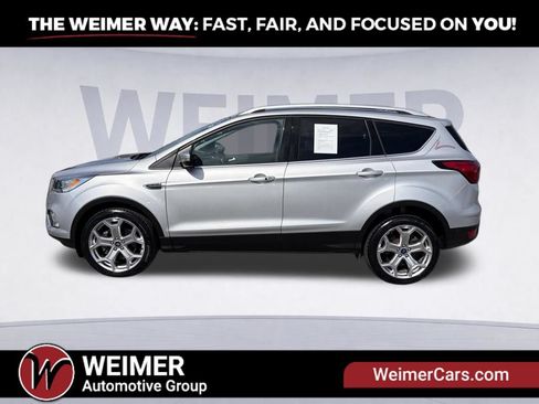 Used 2019 Ford Escape Titanium AWD/4WD image 2