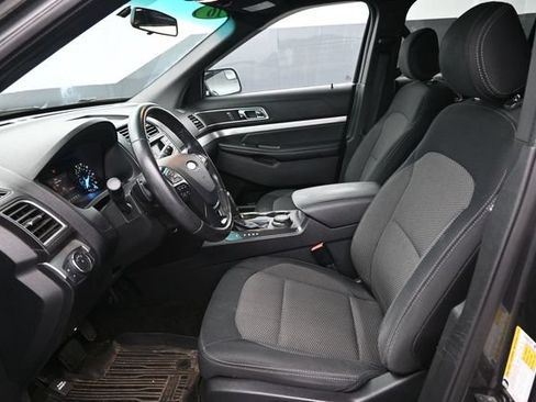 Used 2016 Ford Explorer XLT AWD/4WD image 14