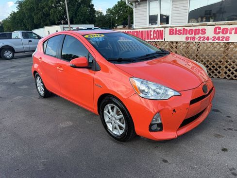 Used 2012 Toyota Prius C Four FWD image 2