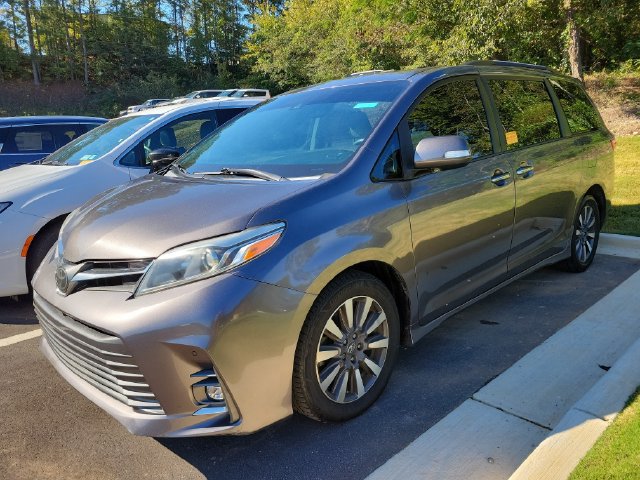 Used 2020 Toyota Sienna Limited FWD image 3