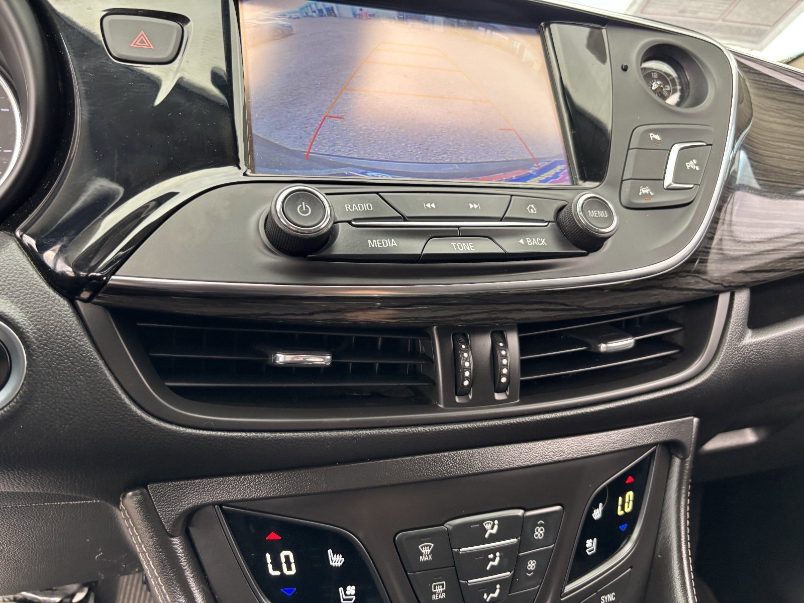 Used 2018 Buick Envision Premium AWD/4WD image 25