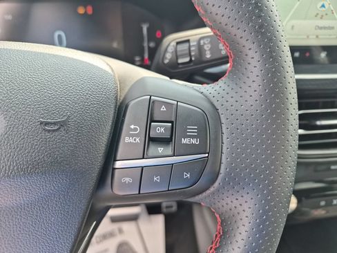 Used 2024 Ford Escape ST-Line Select w/ Tech Pack #1 AWD/4WD image 16