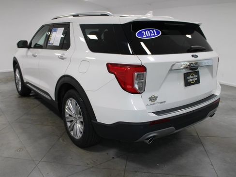 Used 2021 Ford Explorer Limited w/ Equipment Group 301A RWD image 7
