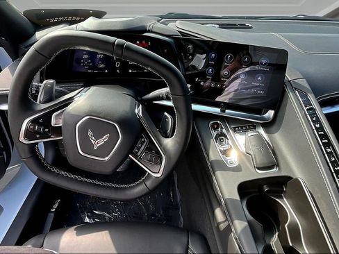 Used 2022 Chevrolet Corvette Stingray Preferred Conv w/ 2LT RWD image 8