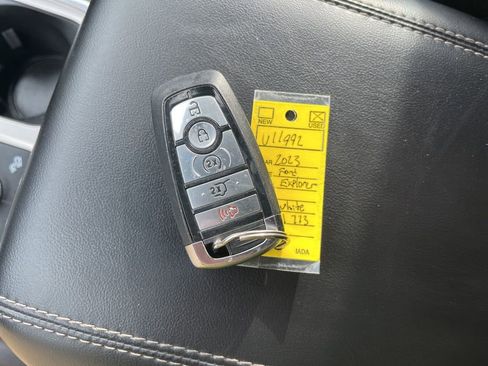 Used 2023 Ford Explorer XLT image 22