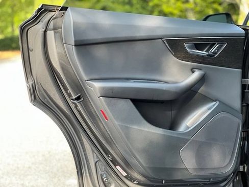 Used 2019 Audi Q8 Premium w/ Convenience Package AWD/4WD image 14