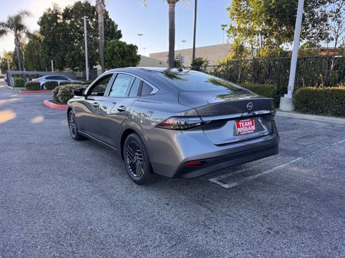 New 2026 Nissan Sentra SV w/ SV Convenience Package image 5