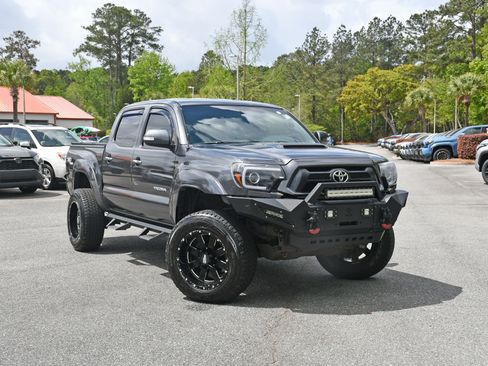 Used 2013 Toyota Tacoma 4x4 Double Cab w/ TRD Sport Pkg image 6