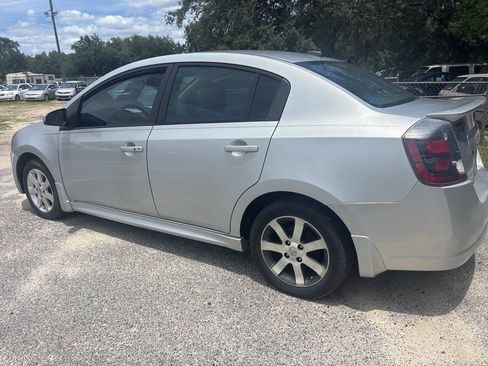 Used 2012 Nissan Sentra 2.0 SR w/ Special Edition Pkg FWD image 4