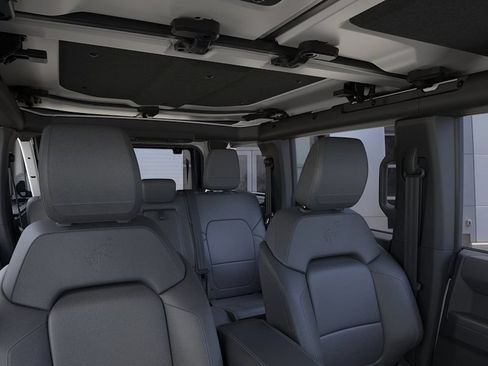 New 2026 Ford Bronco Outer Banks AWD/4WD image 12