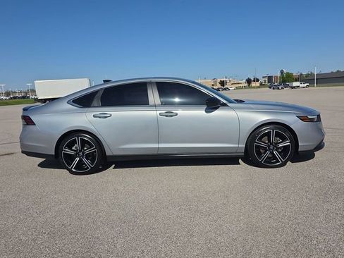 Used 2024 Honda Accord Sport image 14