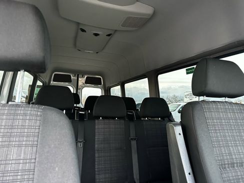 Used 2014 Mercedes-Benz Sprinter 2500 image 18