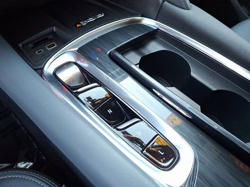 Certified 2023 Buick Enclave Essence image 22