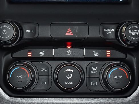 Used 2021 RAM 1500 Big Horn AWD/4WD image 22