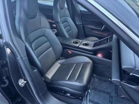 Used 2022 Porsche Taycan 4S image 23