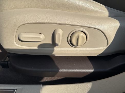 Used 2019 GMC Acadia Denali w/ LPO, Floor Liner Package image 10