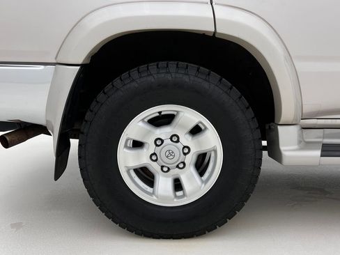 Used 2000 Toyota 4Runner SR5 image 27