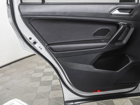 Used 2024 Volkswagen Tiguan S image 37