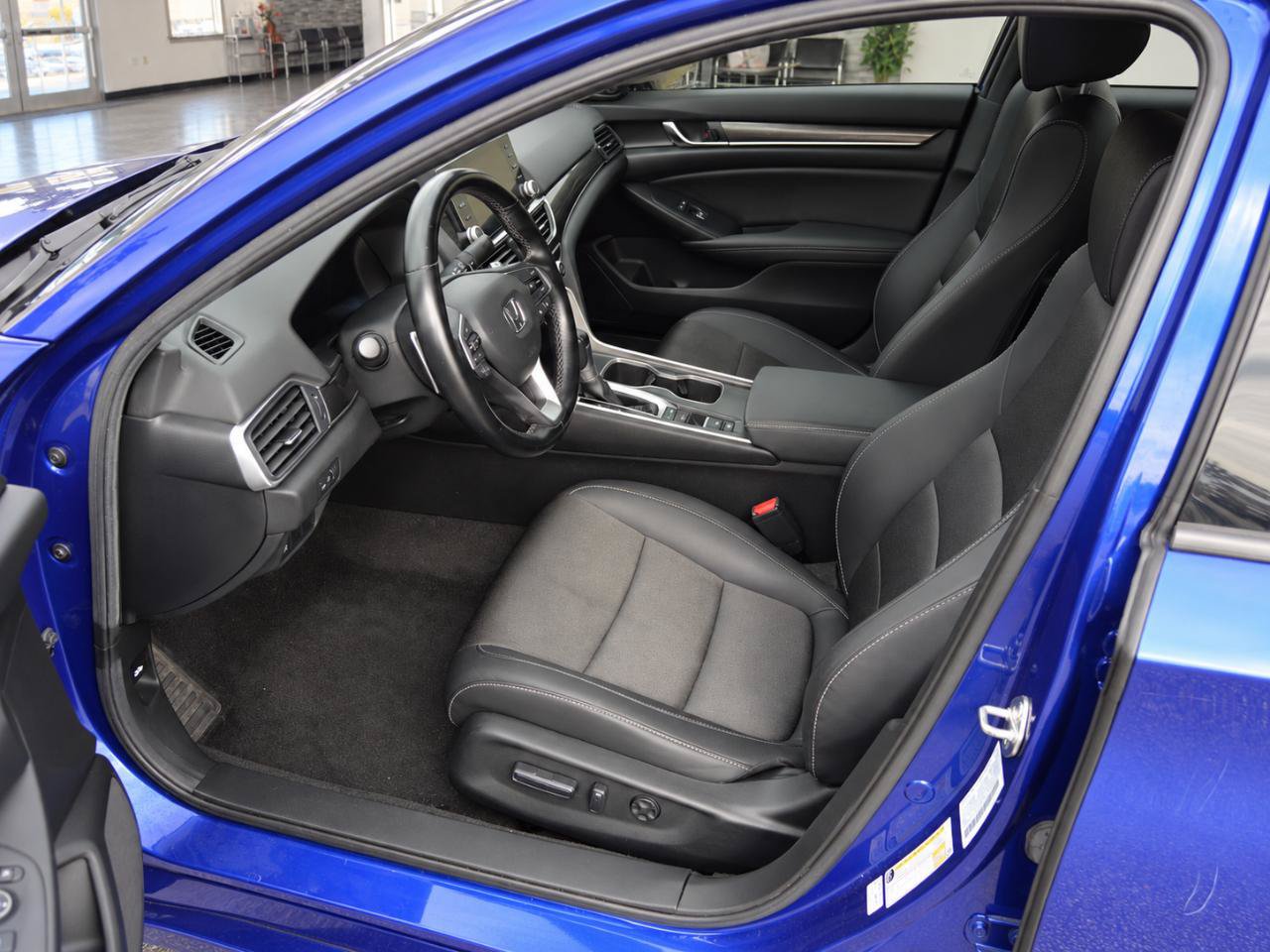 Used 2021 Honda Accord Sport image 9