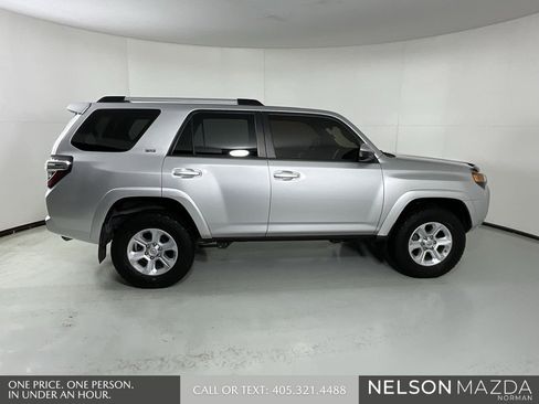 Used 2021 Toyota 4Runner SR5 image 8
