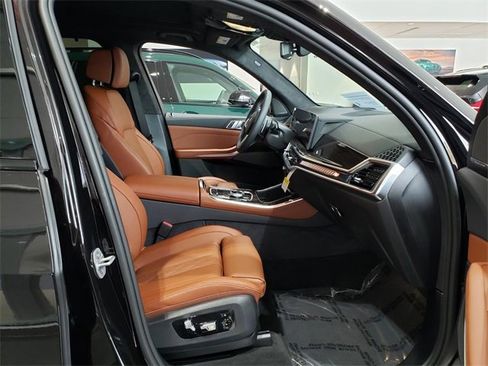 New 2026 BMW X5 M60i image 14
