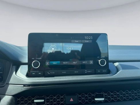 Certified 2025 Honda Accord SE image 21