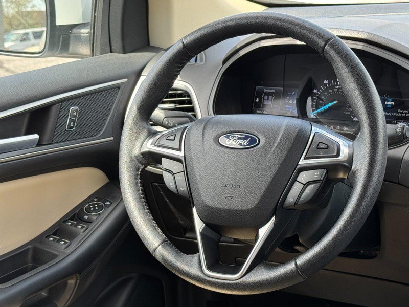 Used 2023 Ford Edge SEL AWD/4WD image 12