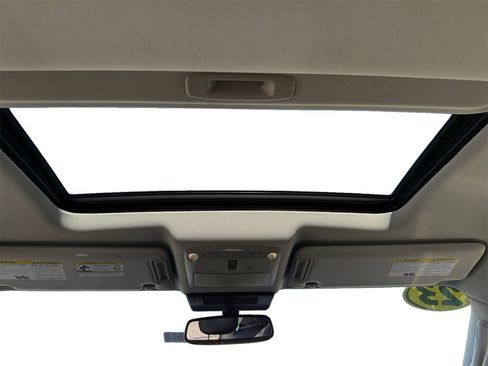 Certified 2023 Nissan Armada SL w/ Captain's Chairs Package image 10