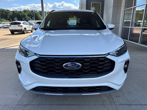 Certified 2023 Ford Escape ST-Line Select w/ Tech Pack #1 AWD/4WD image 11