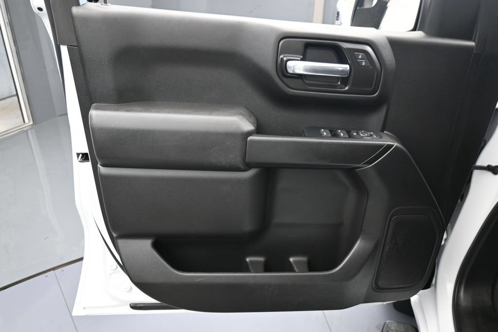 Used 2024 Chevrolet Silverado 1500 Custom RWD image 13