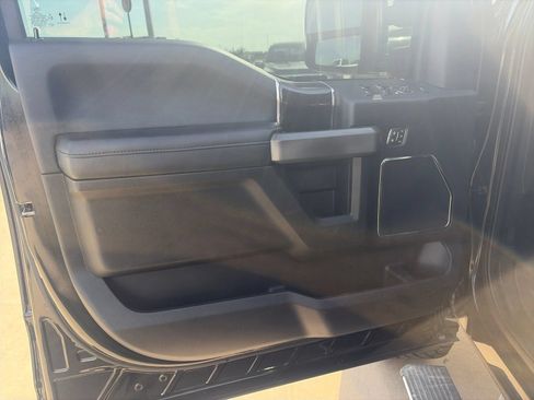 Used 2020 Ford F250 Platinum w/ FX4 Off-Road Package AWD/4WD image 13