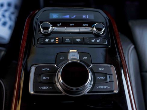 Used 2017 Genesis G90 5.0 Ultimate image 79