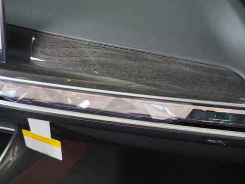 New 2026 BMW 740i w/ Premium Package RWD image 15