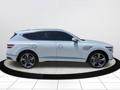 Used 2025 Genesis GV80 2.5T Prestige AWD/4WD image 2