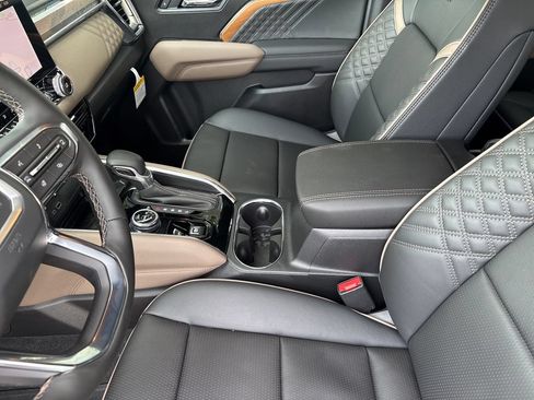 New 2026 GMC Canyon Denali AWD/4WD image 40