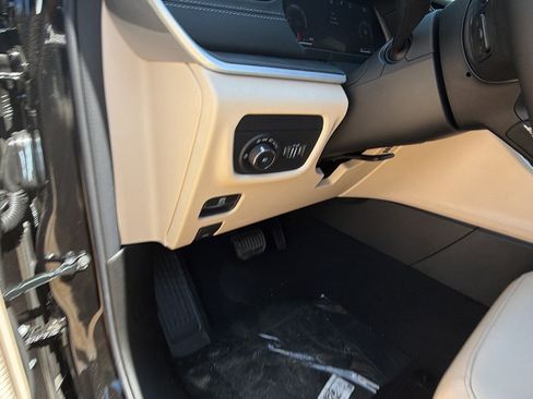 New 2026 Jeep Grand Cherokee L Limited AWD/4WD image 23