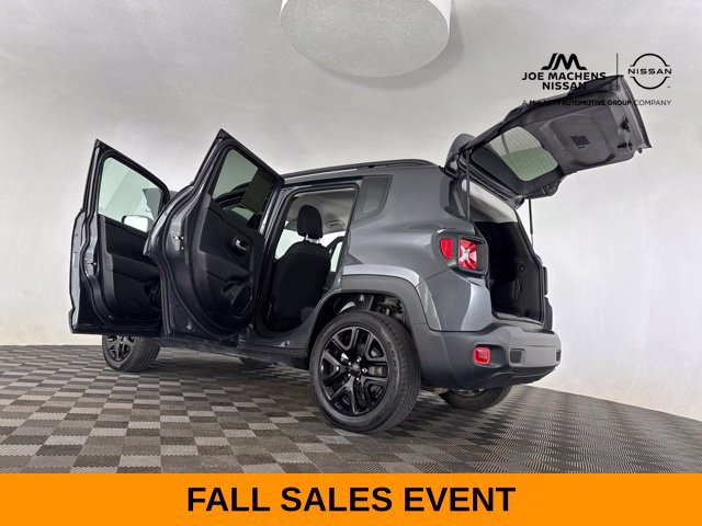 Used 2023 Jeep Renegade Altitude w/ Convenience Group I AWD/4WD image 32