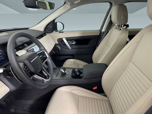 Used 2025 Land Rover Discovery Sport S image 5