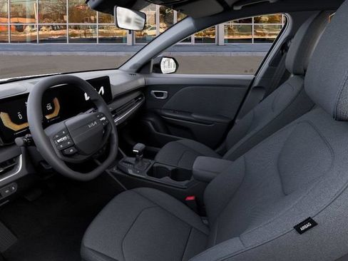 New 2026 Kia K4 FWD image 17