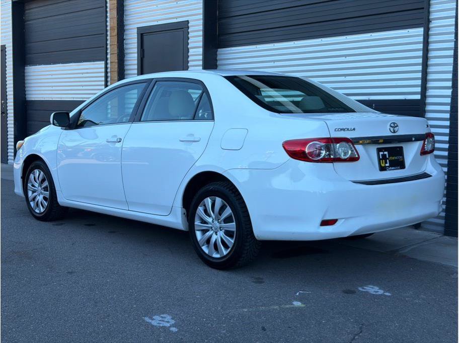 Used 2013 Toyota Corolla LE FWD image 7