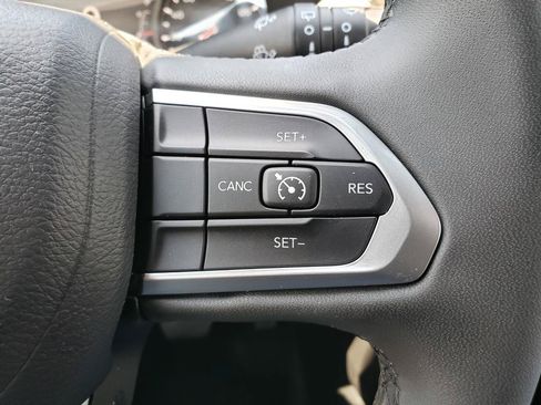 Certified 2024 Jeep Compass Latitude w/ Altitude Special Edition AWD/4WD image 17